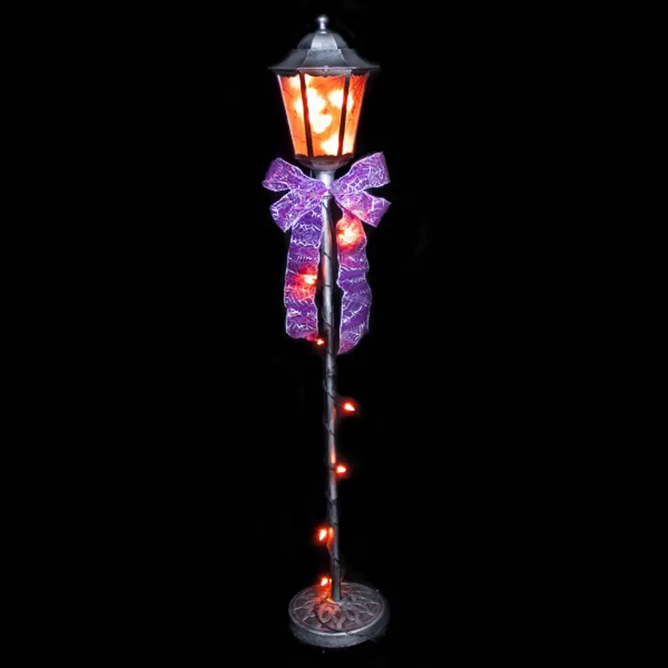 Halloween Lamp Post